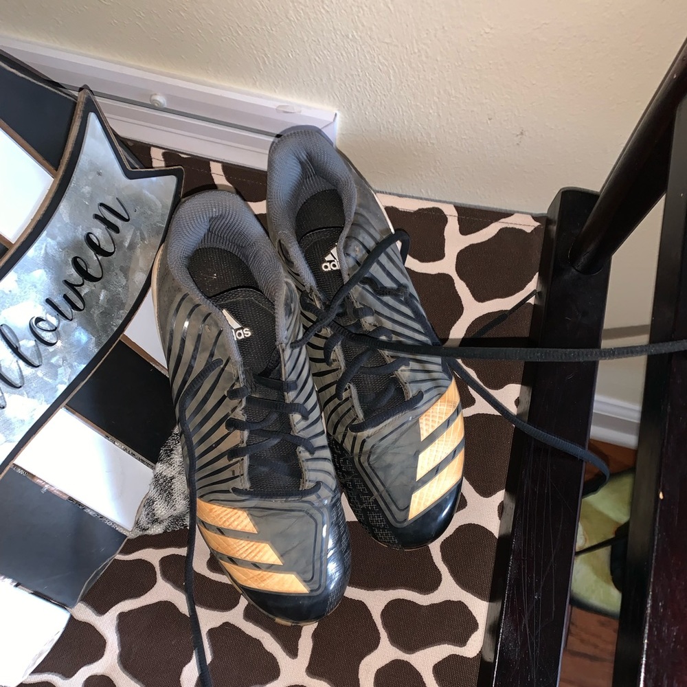 Adidas Softball Cleats SZ 6